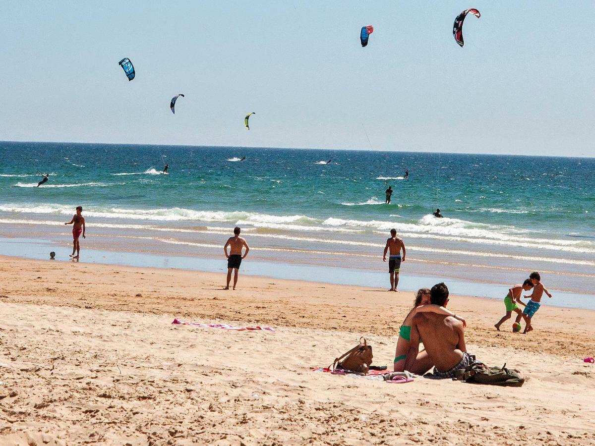 Besthomestay- Caparica Beach Lisbon Almada Dış mekan fotoğraf